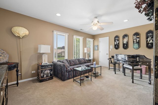 3639 Pebble Beach Road, Northbrook, IL 60062