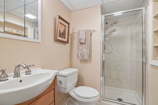 3639 Pebble Beach Road, Northbrook, IL 60062