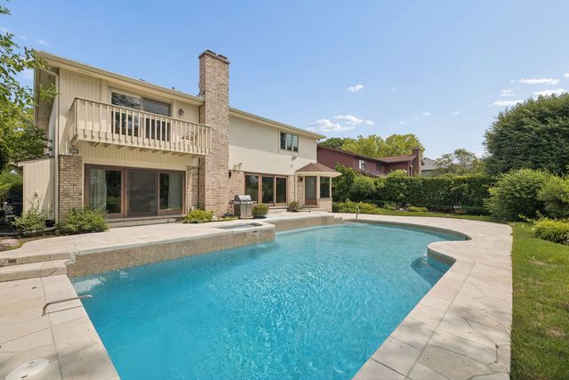 3639 Pebble Beach Road, Northbrook, IL 60062