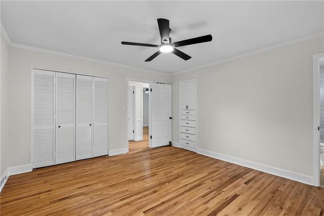 10810 Oak Street, Kansas City, MO 64114