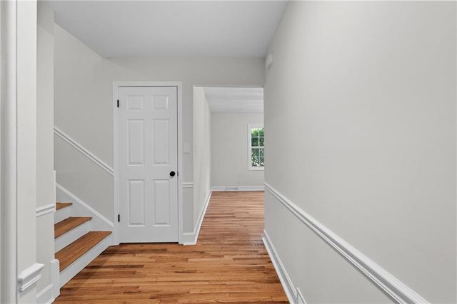 10810 Oak Street, Kansas City, MO 64114