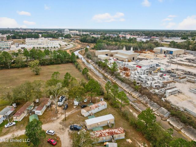 11213 Dobson Road, 10, Gulfport, MS 39503