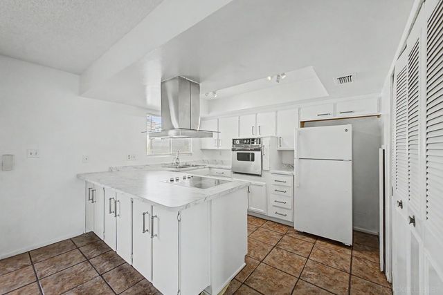 4522 N 15TH Avenue, Phoenix, AZ 85015