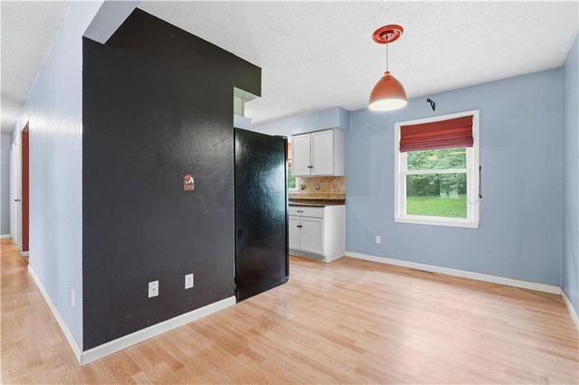 2602 Leewood Road, Harrisonville, MO 64701