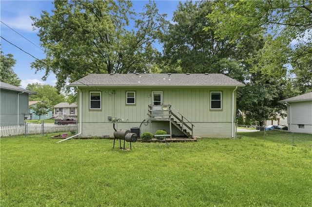 2602 Leewood Road, Harrisonville, MO 64701