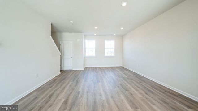 8336 ALEXANDER CT, Breinigsville, PA 18031