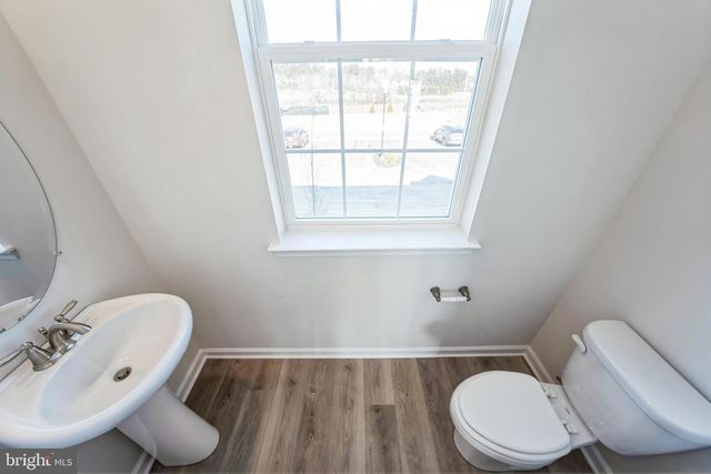 8336 ALEXANDER CT, Breinigsville, PA 18031