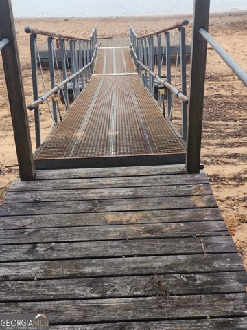 589 WATERVIEW Drive, Lagrange, GA 30240