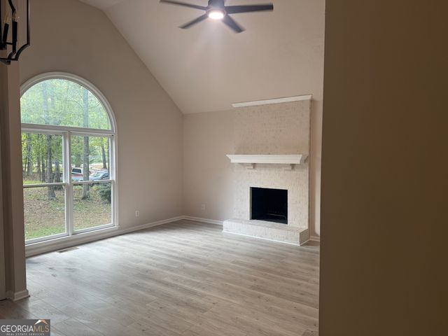 589 WATERVIEW Drive, Lagrange, GA 30240