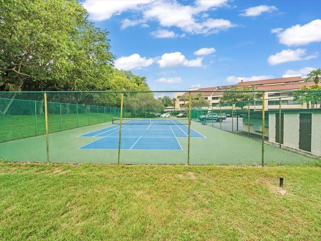 13604 S VILLAGE DRIVE 314, Tampa, FL 33618