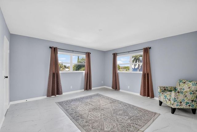 2300 NE 1st Lane 201, Boynton Beach, FL 33435