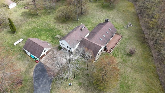 2430 Kaiser Road, Pinconning, MI 48650