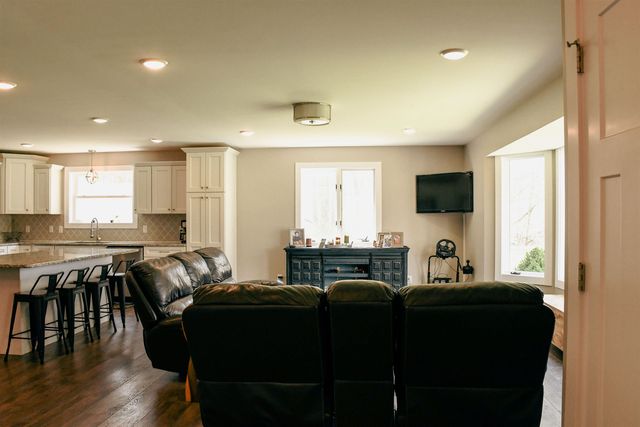 2430 Kaiser Road, Pinconning, MI 48650