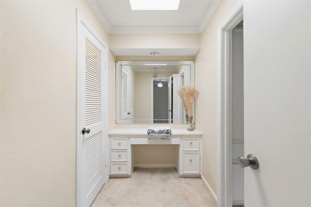 2206 Nantucket Drive B, Houston, TX 77057