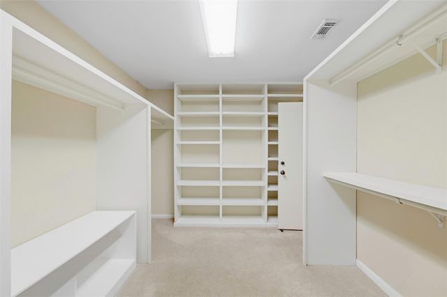 2206 Nantucket Drive B, Houston, TX 77057