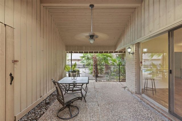 2206 Nantucket Drive B, Houston, TX 77057