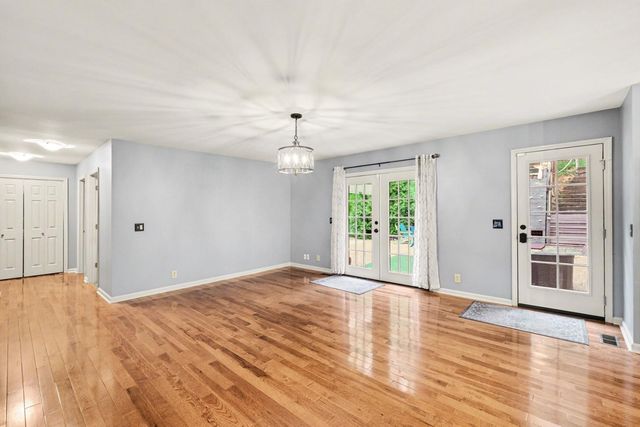 406 Hicks Rd, Nashville, TN 37221