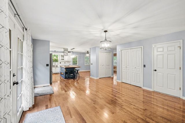 406 Hicks Rd, Nashville, TN 37221