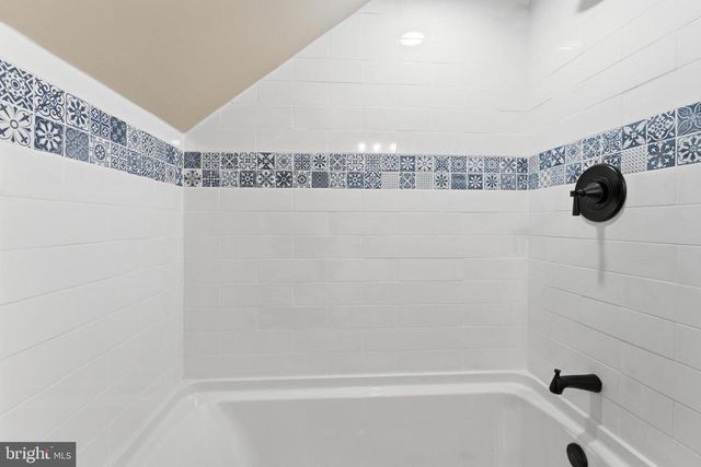 179 MANSFIELD ST, Fredericksburg, VA 22408