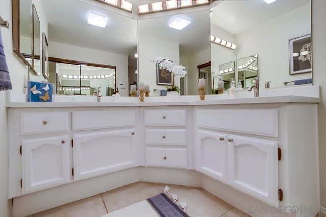 12242 Paseo Lucido C, San Diego, CA 92128