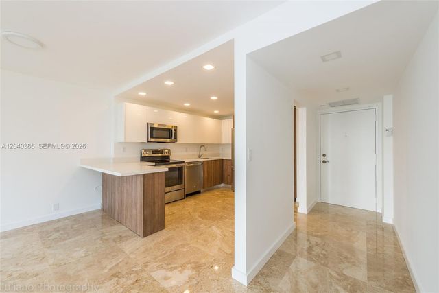 1901 Brickell Avenue B912, Miami, FL 33129