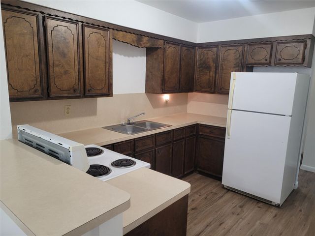 205 2nd Ave 1 & 2, Smithville, TX 78957