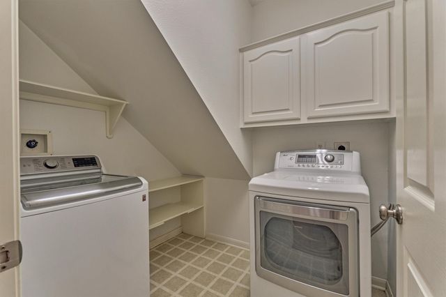 18 Gallant Oak Place, The Woodlands, TX 77381