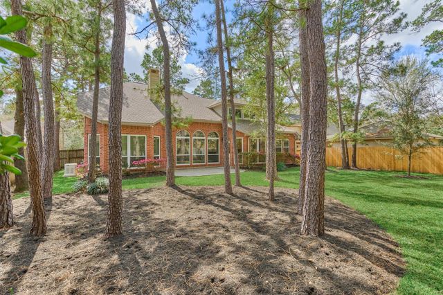 18 Gallant Oak Place, The Woodlands, TX 77381