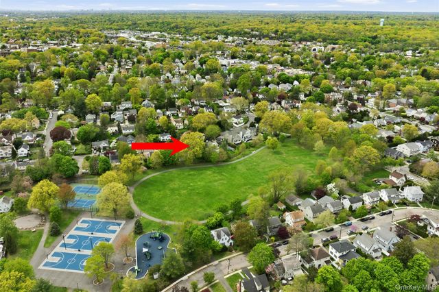 325 Frank Avenue, Mamaroneck, NY 10543