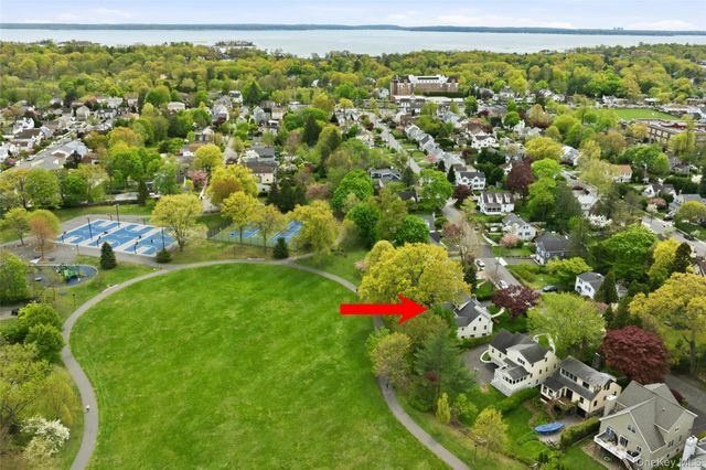 325 Frank Avenue, Mamaroneck, NY 10543