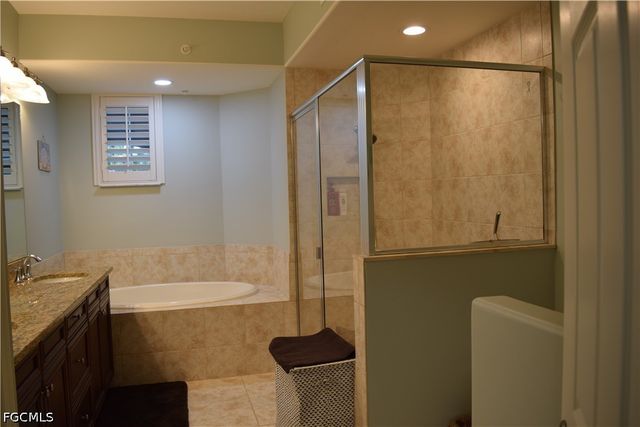 6661 Alden Woods 101, Naples, FL 34113