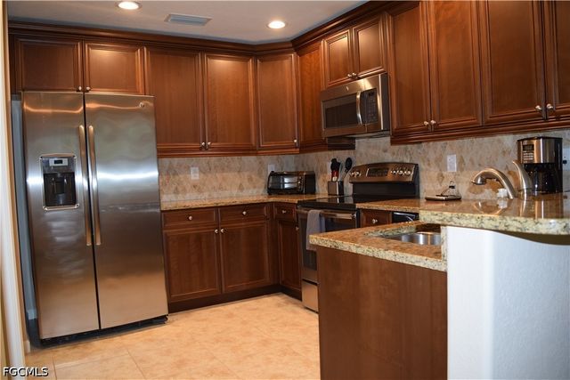 6661 Alden Woods 101, Naples, FL 34113