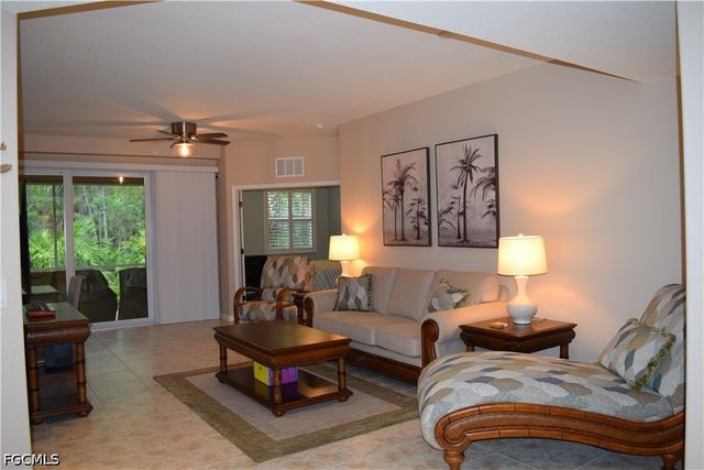 6661 Alden Woods 101, Naples, FL 34113