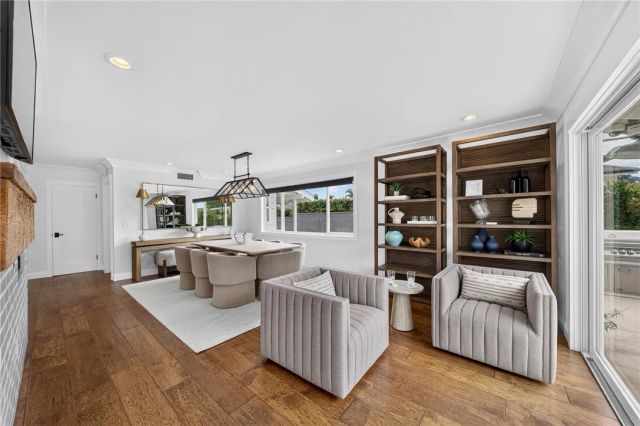 1609 Ruth, Newport Beach, CA 92660