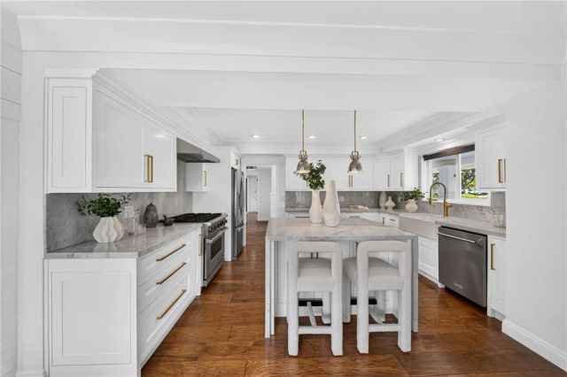 1609 Ruth, Newport Beach, CA 92660