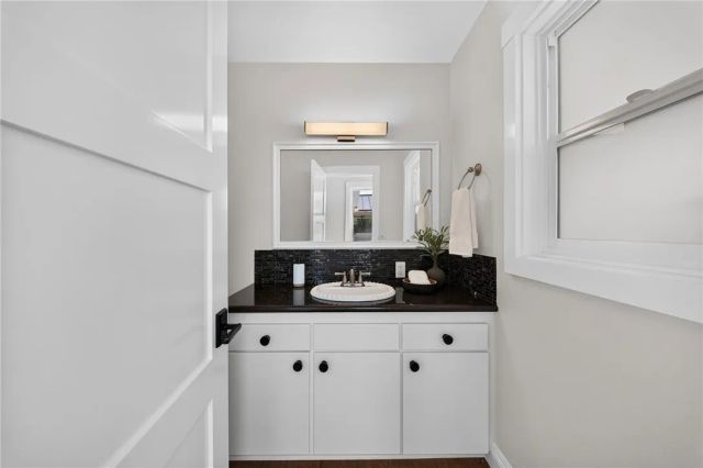 1609 Ruth, Newport Beach, CA 92660