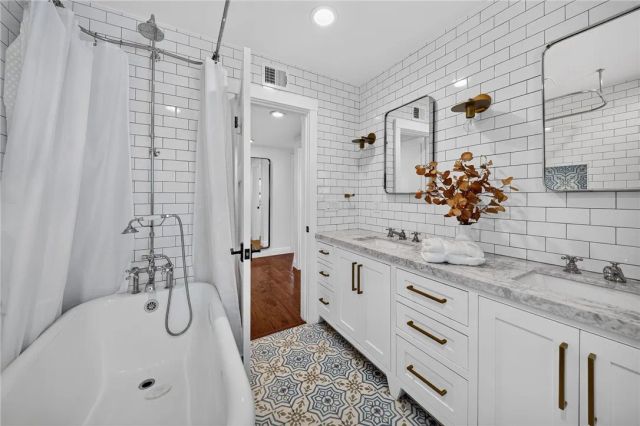 1609 Ruth, Newport Beach, CA 92660