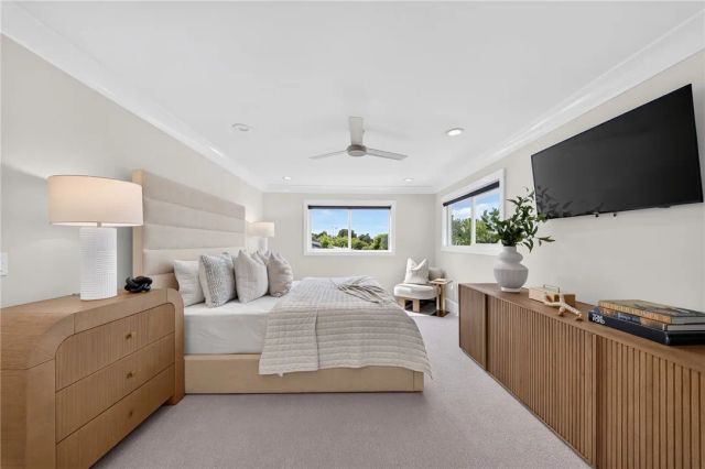 1609 Ruth, Newport Beach, CA 92660