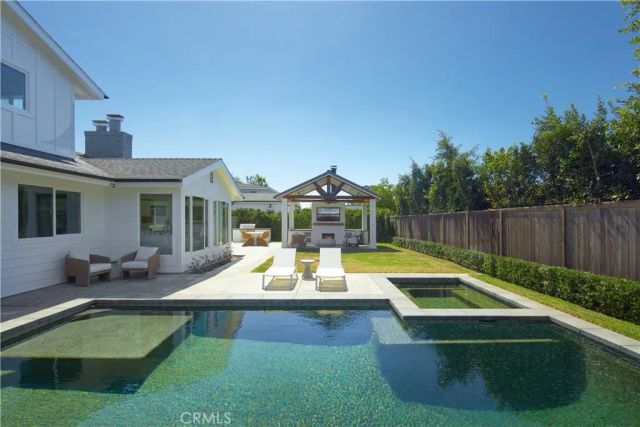 1609 Ruth, Newport Beach, CA 92660