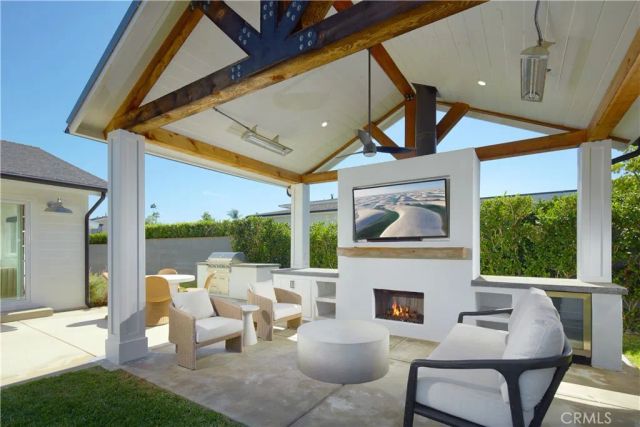 1609 Ruth, Newport Beach, CA 92660