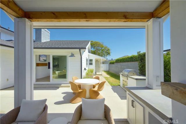 1609 Ruth, Newport Beach, CA 92660