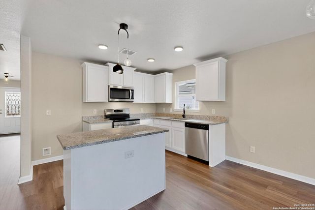 2854 Praline Ferry, Converse, TX 78109