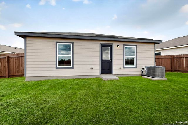 2854 Praline Ferry, Converse, TX 78109