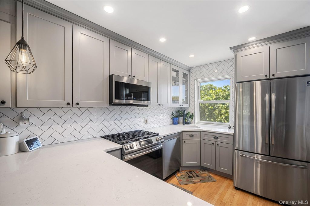 247-48 77th Crescent Lower, Bellerose, NY 11426 — photo 5
