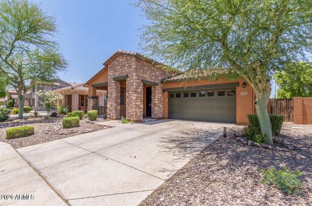 4706 S Twinleaf Drive, Gilbert, AZ 85297