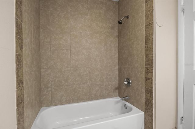 731 30TH STREET NW, Winter Haven, FL 33881