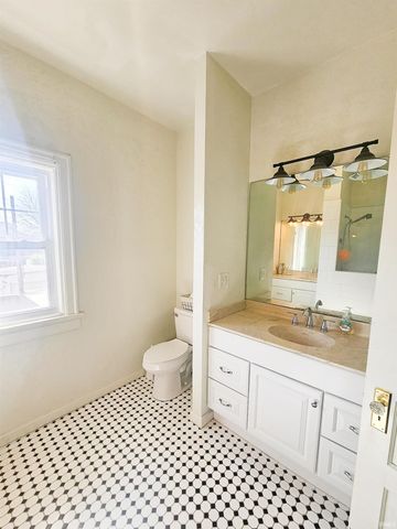 819 Buntin Street, Vincennes, IN 47591