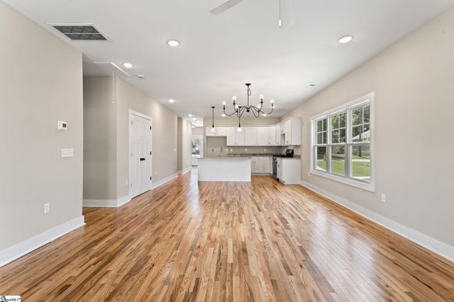 18 N Georgia Avenue, Greenville, SC 29611