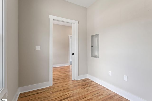 18 N Georgia Avenue, Greenville, SC 29611