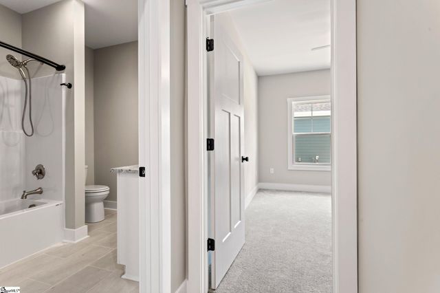 18 N Georgia Avenue, Greenville, SC 29611